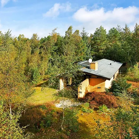 4 Star In Nexo Vakantiehuis *